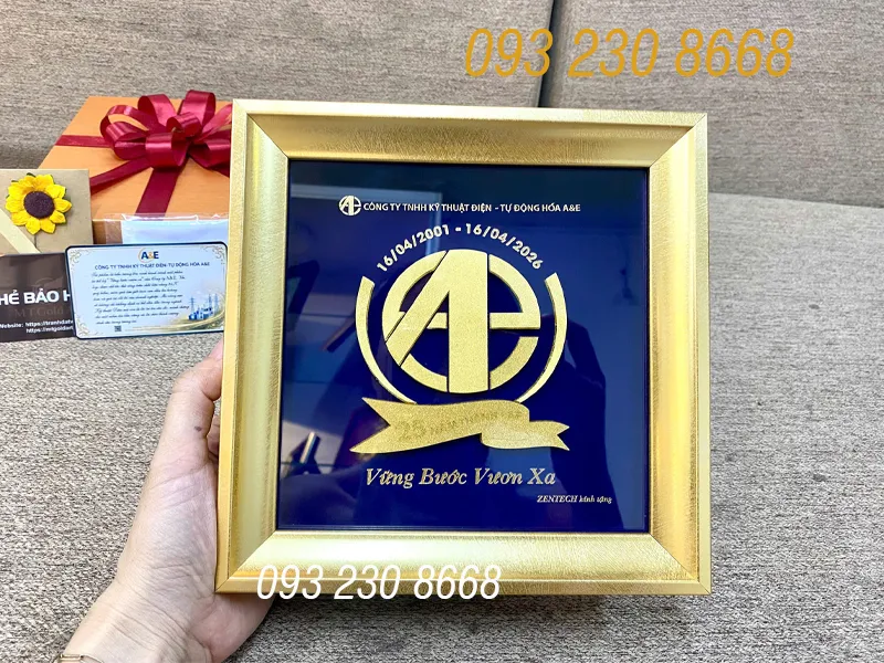 Qùa tặng đối tác kỷ niệm 25 năm thành lập