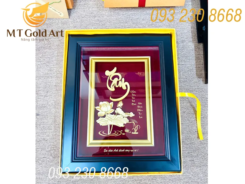 Quà tri ân lãnh đạo văn phòng dịp kỷ niệm thành lập công ty