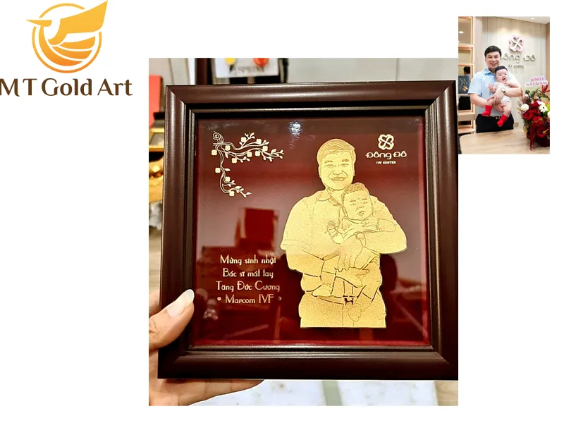 tranh chan dung bac si tang duc cuong benh vien dong do
