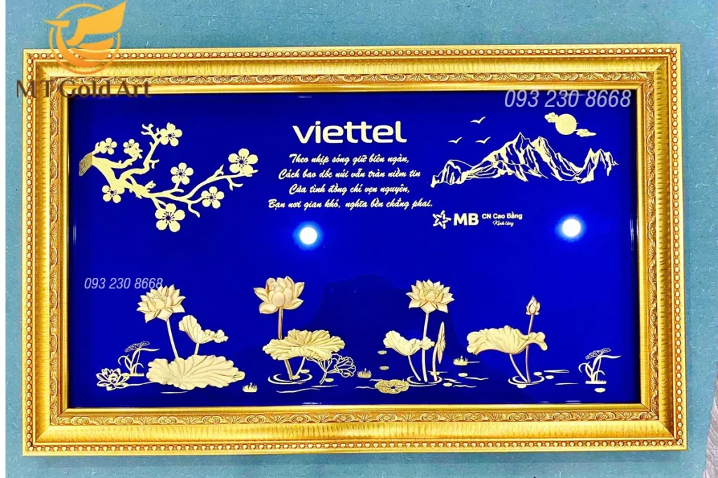 tranh hoa sen ma vang - qua tang doi tac cua MB cao bang