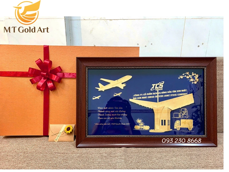 tranh thiet ke theo yeu cau qua tanng sếp TCS