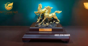 tuong doi ngua qua tang doi tac