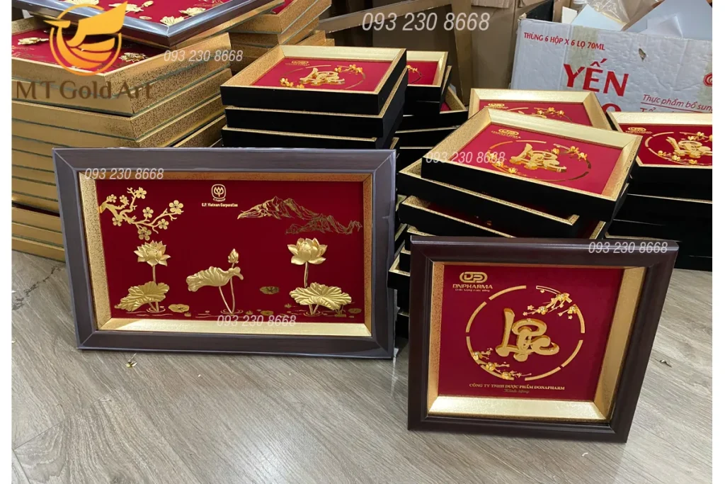 tranh chu loc qua tet khach hang cong ty duoc pham