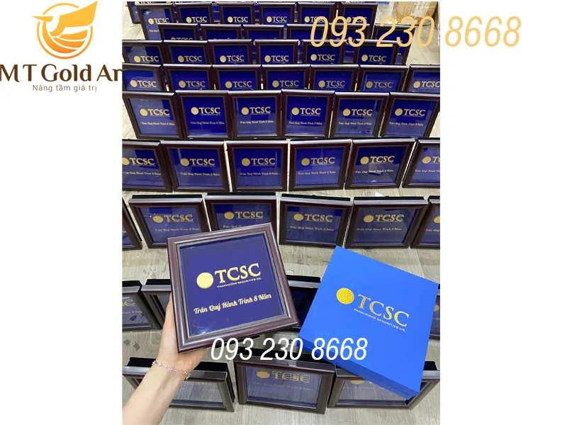 qùa tặng thiết kê theo yêu cầu