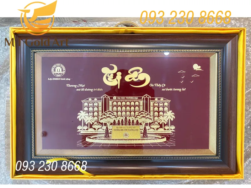 Quà tri ân thầy cô giáo cũ trường Đại học thương mại